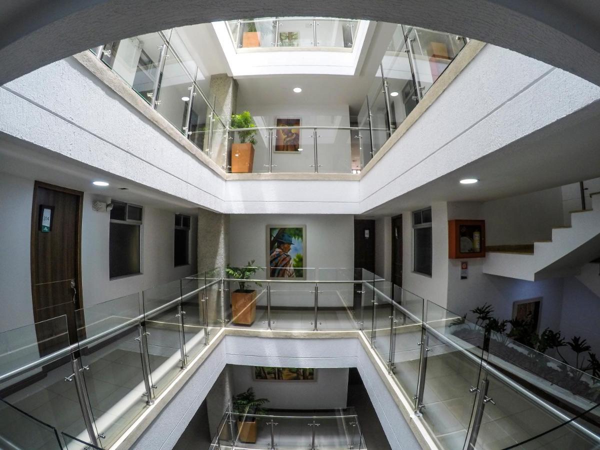 בלו Hotel Prada מראה חיצוני תמונה