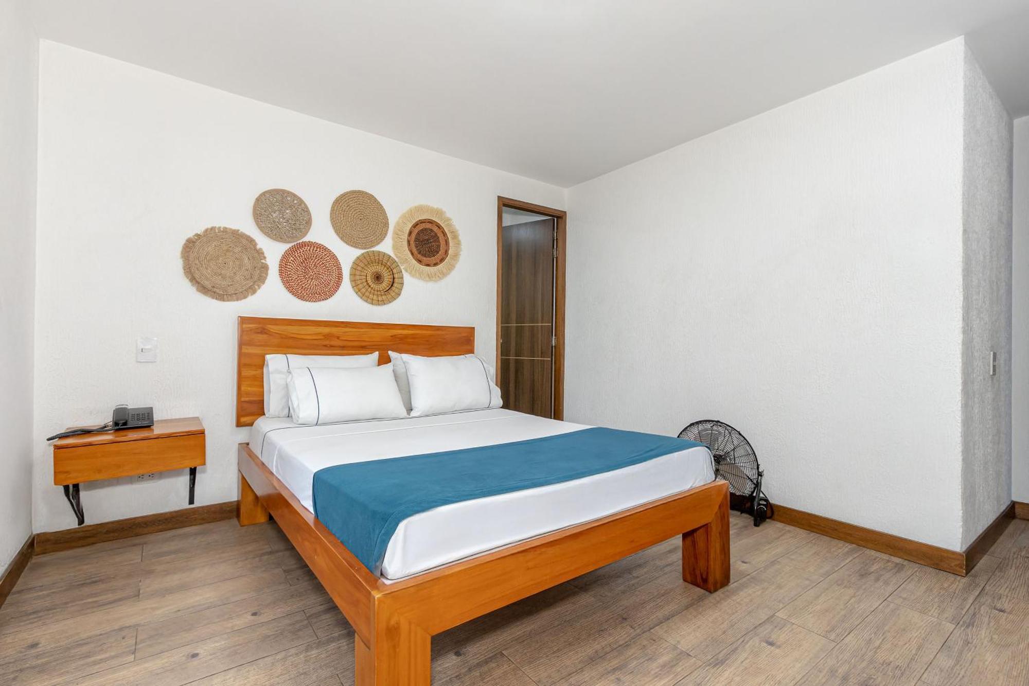 בלו Hotel Prada מראה חיצוני תמונה
