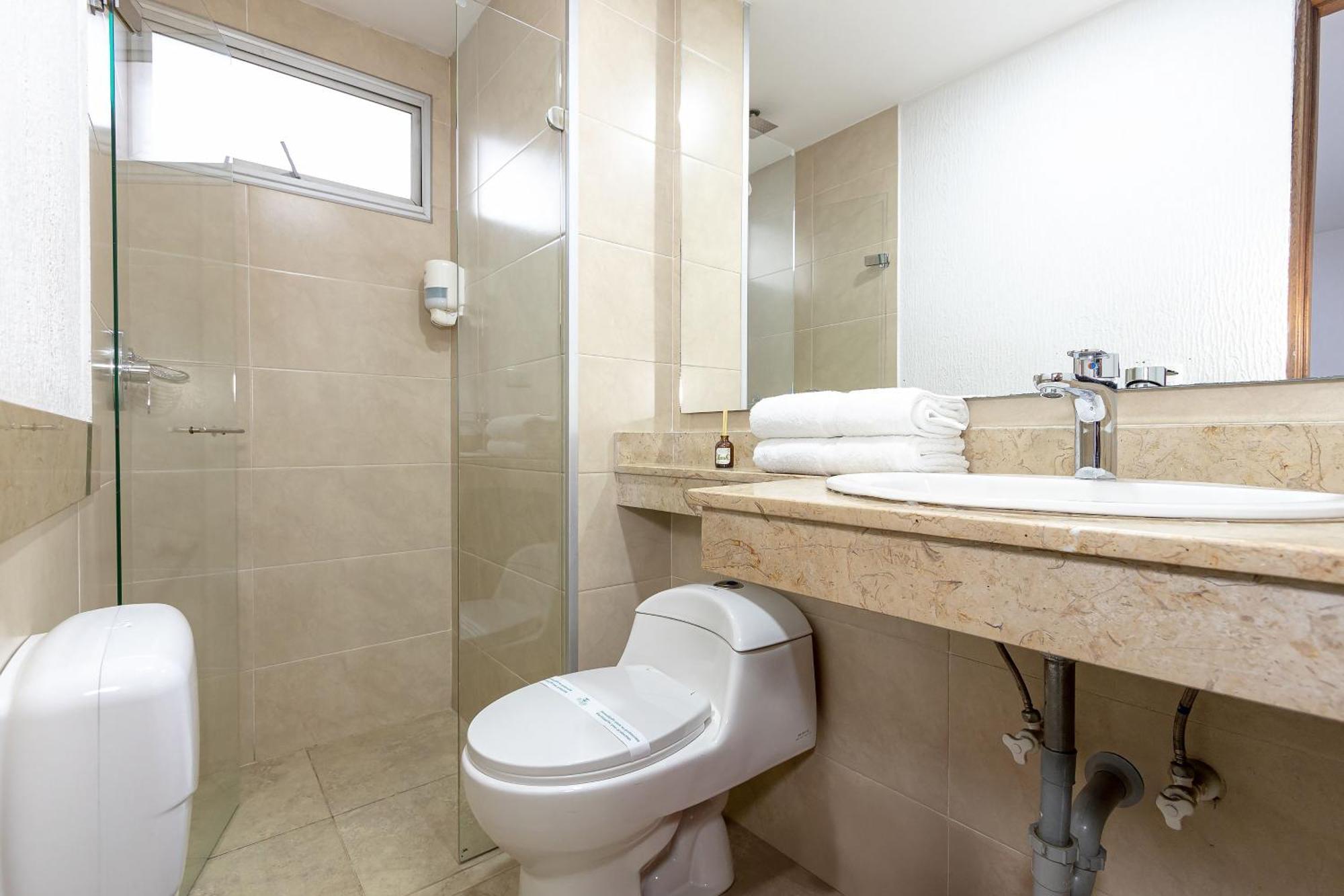 בלו Hotel Prada מראה חיצוני תמונה