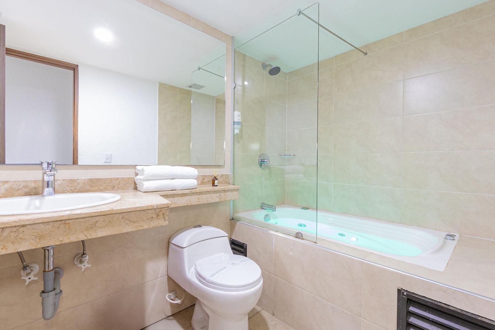 בלו Hotel Prada מראה חיצוני תמונה