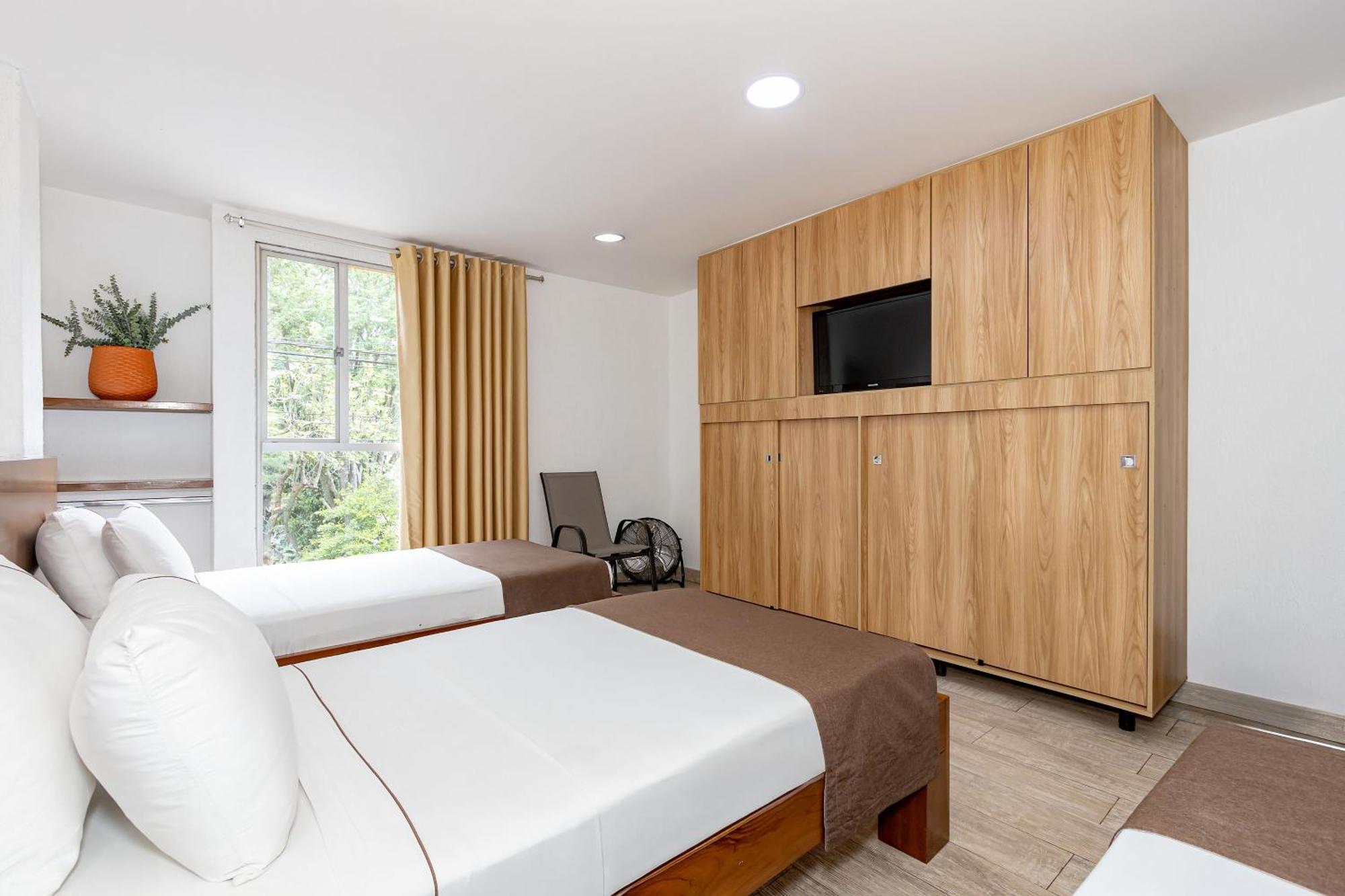 בלו Hotel Prada מראה חיצוני תמונה