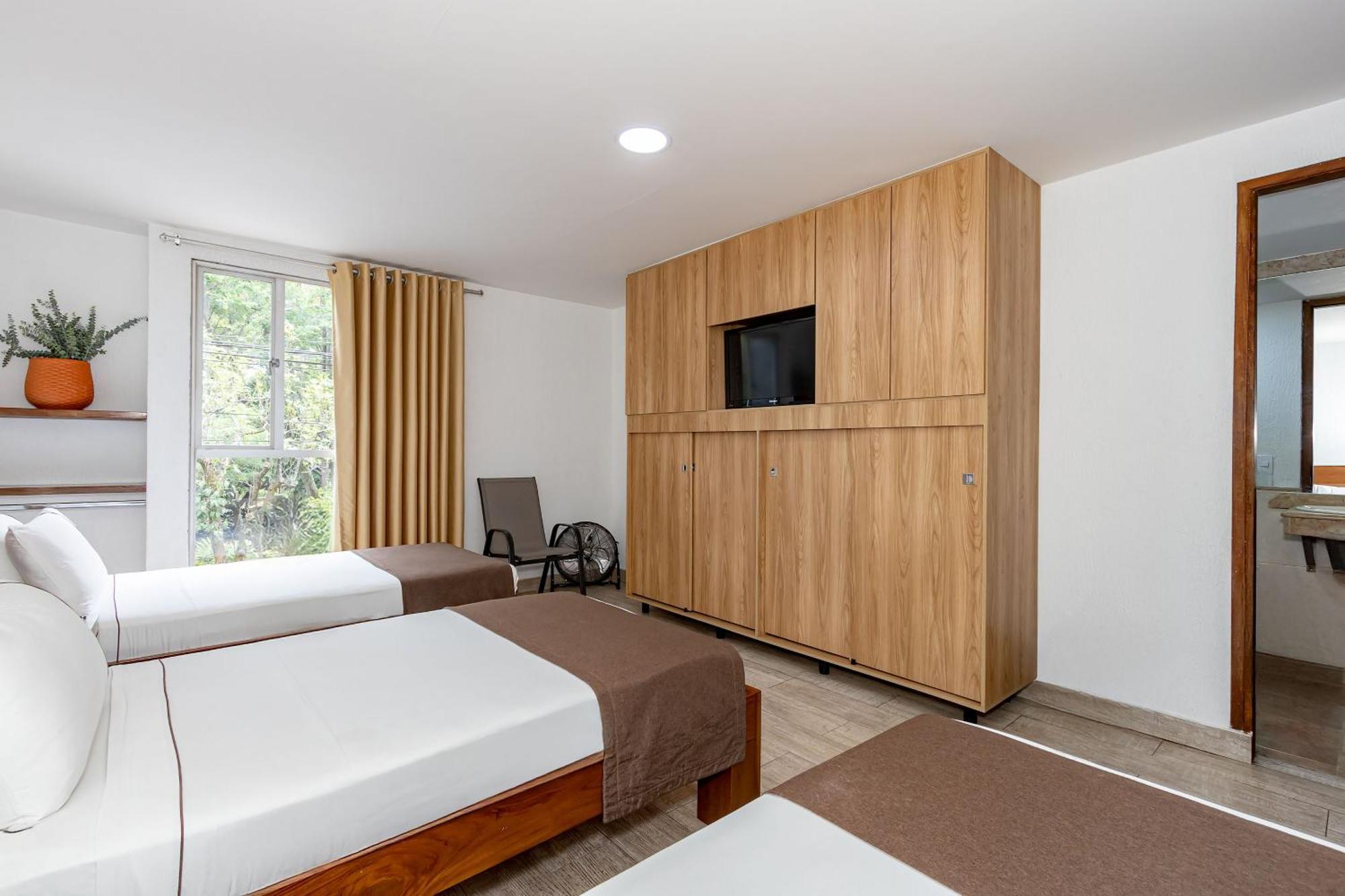 בלו Hotel Prada מראה חיצוני תמונה